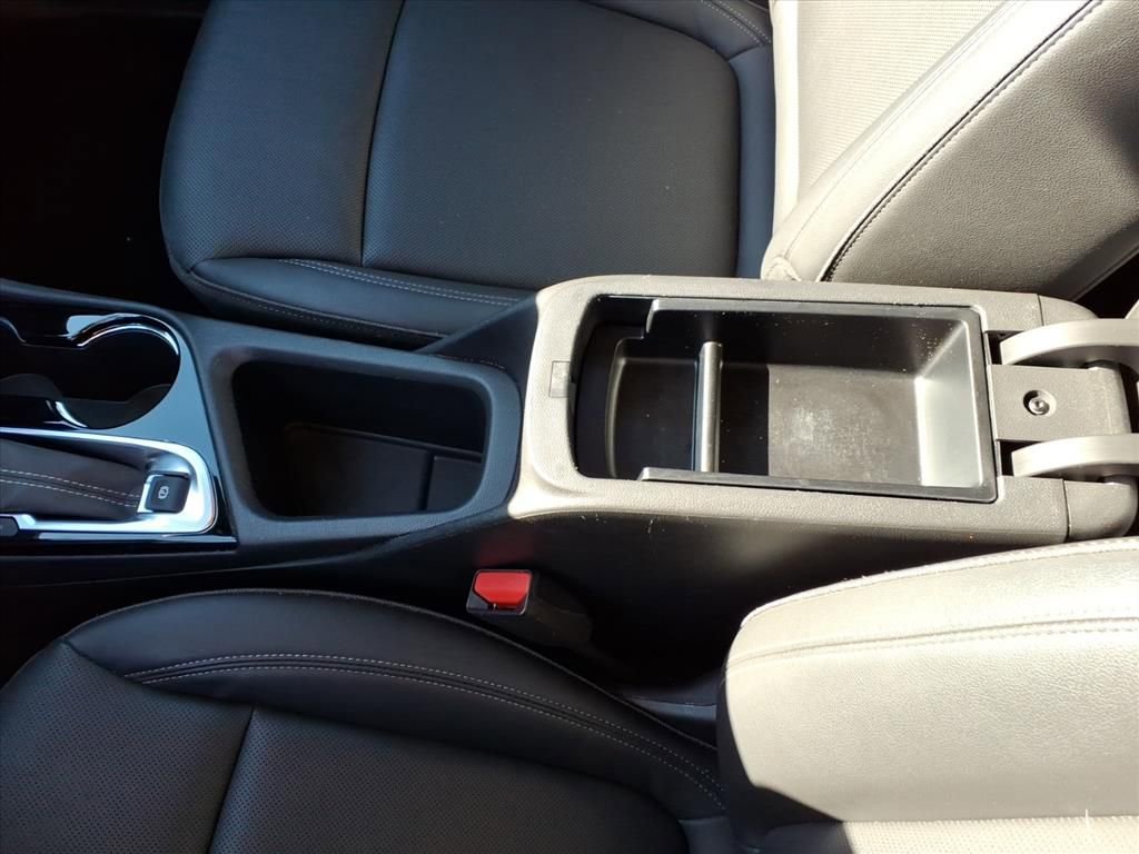 Used 2024 Buick Encore GX Sport Touring w/ Comfort Package image 27