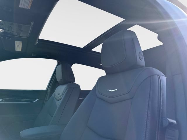 New 2026 Cadillac XT5 Premium Luxury w/ Driver Assist Package AWD/4WD image 17