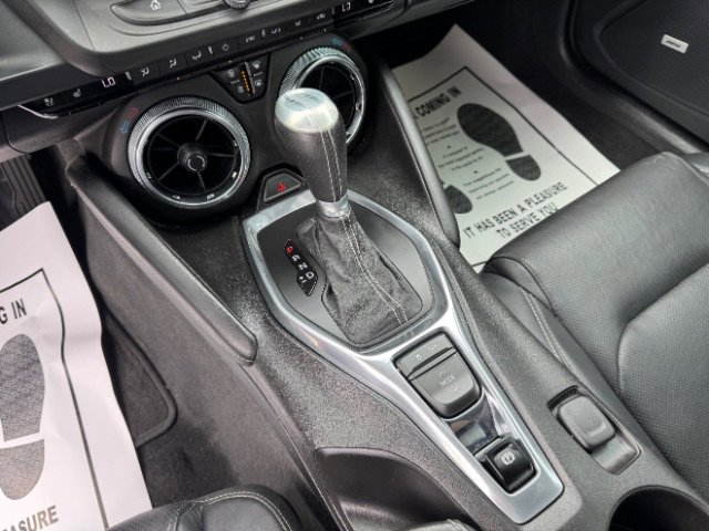 Used 2016 Chevrolet Camaro LT RWD image 17