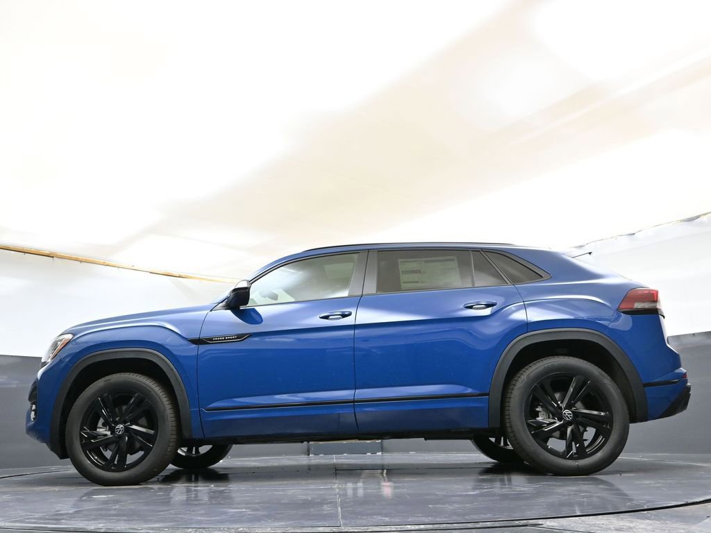Used 2025 Volkswagen Atlas Cross Sport SEL R-Line image 31