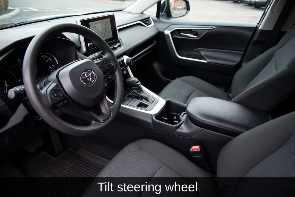 Used 2024 Toyota RAV4 XLE image 12