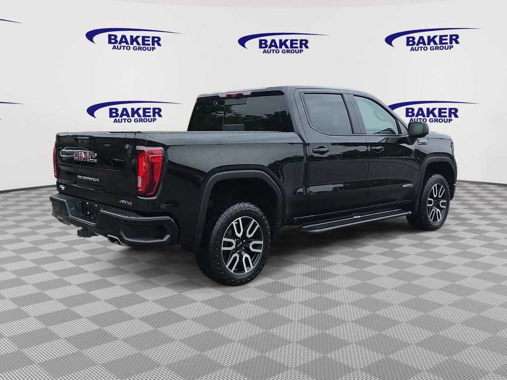 Used 2023 GMC Sierra 1500 AT4 w/ Technology Package AWD/4WD image 5
