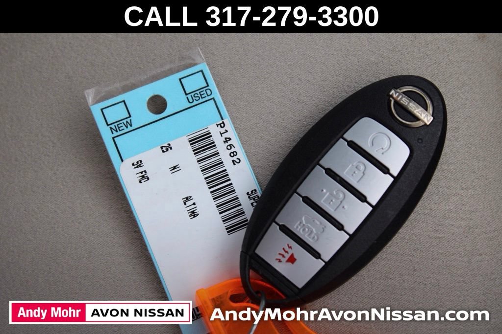 Used 2025 Nissan Altima 2.5 SV FWD image 31