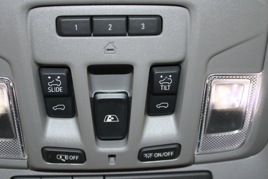 Used 2023 Chevrolet Silverado 1500 LTZ w/ LTZ Premium Package image 55