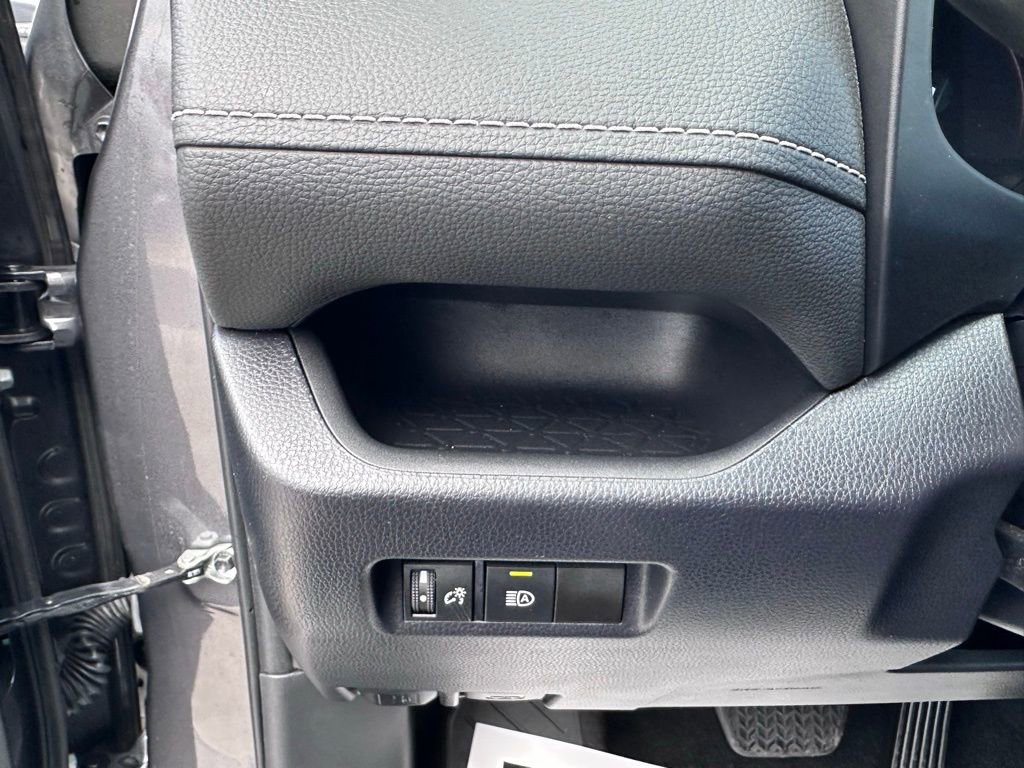 Used 2024 Toyota RAV4 XLE image 12