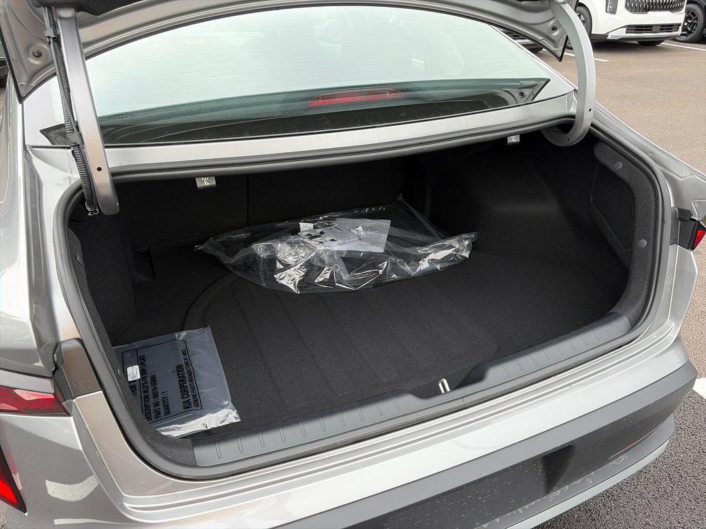 New 2026 Kia K4 FWD image 7
