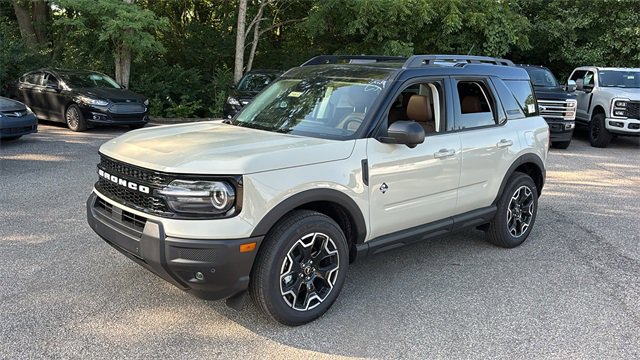 New 2025 Ford Bronco Sport Outer Banks w/ Outer Banks Tech Package+ image 2