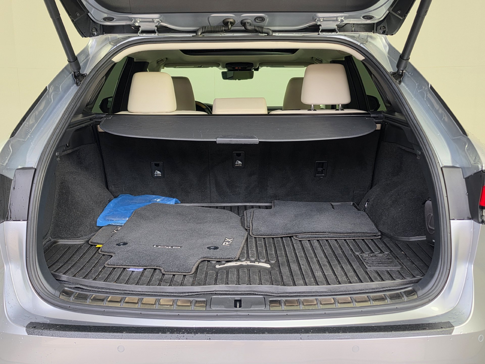 Used 2024 Lexus RX 350 FWD w/ Convenience Package image 47