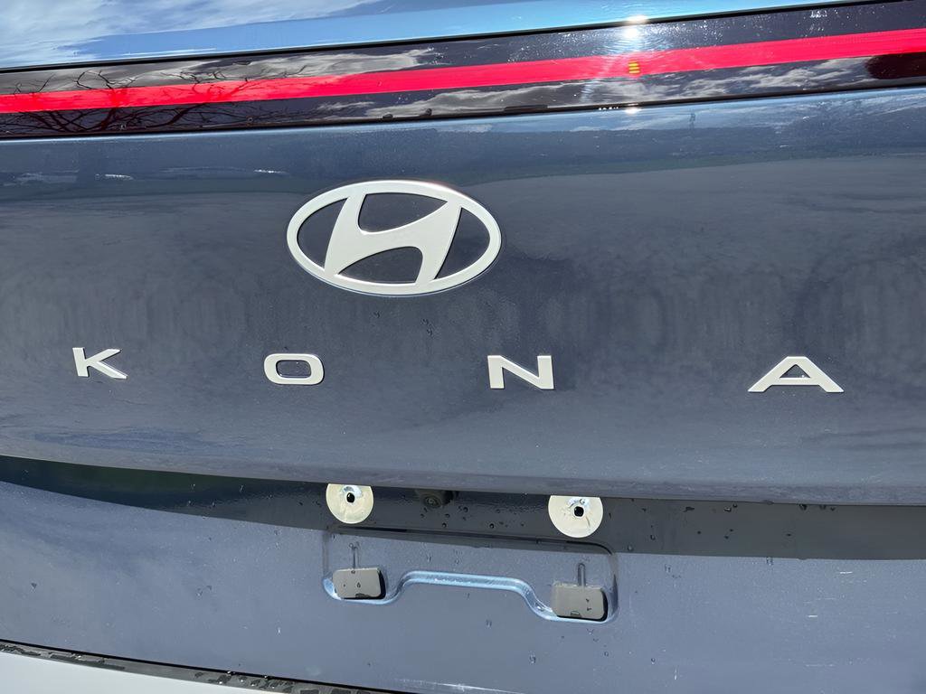 Used 2025 Hyundai Kona SEL image 9