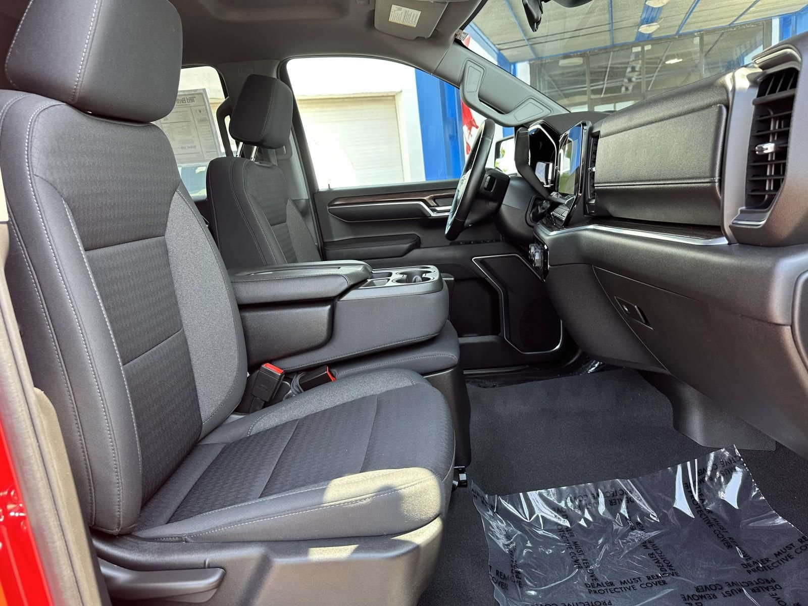 Certified 2023 Chevrolet Silverado 1500 LT AWD/4WD image 29