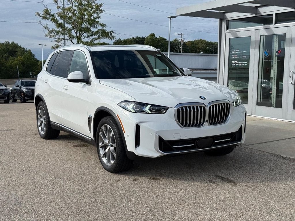 Used 2024 BMW X5 xDrive40i w/ Premium Package