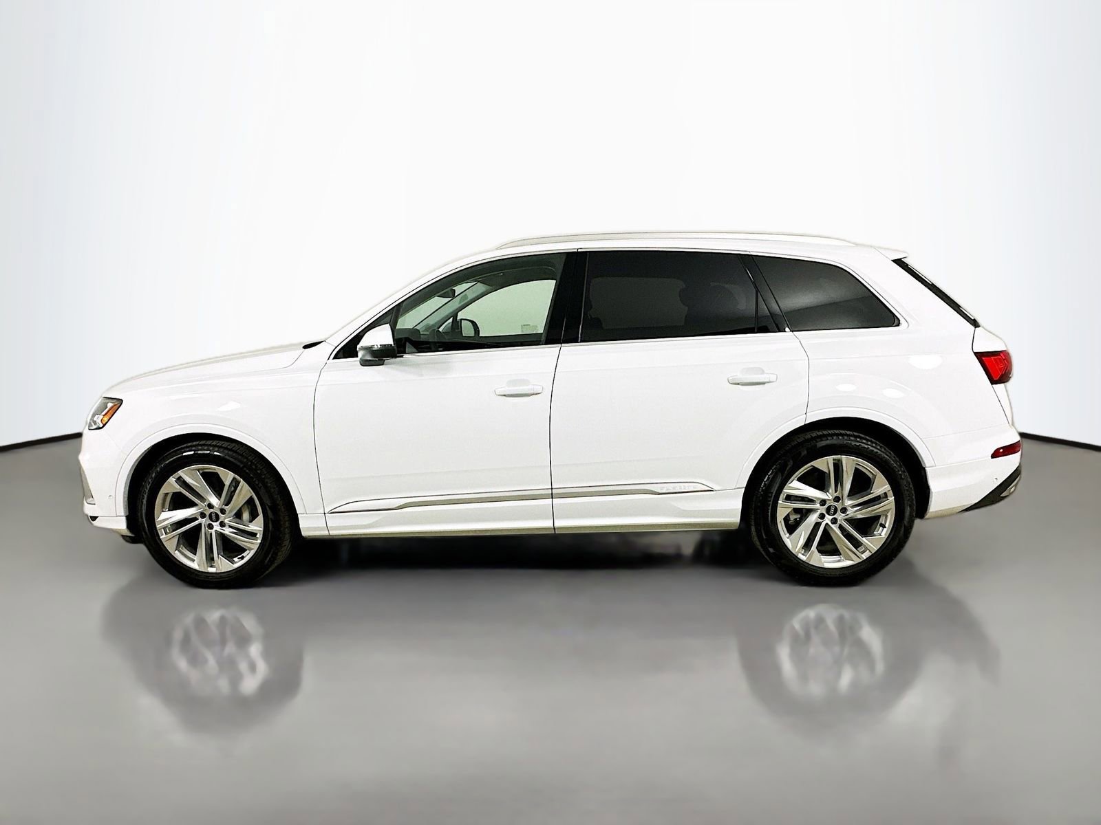 Used 2021 Audi Q7 3.0T Prestige w/ Prestige Package AWD/4WD image 8