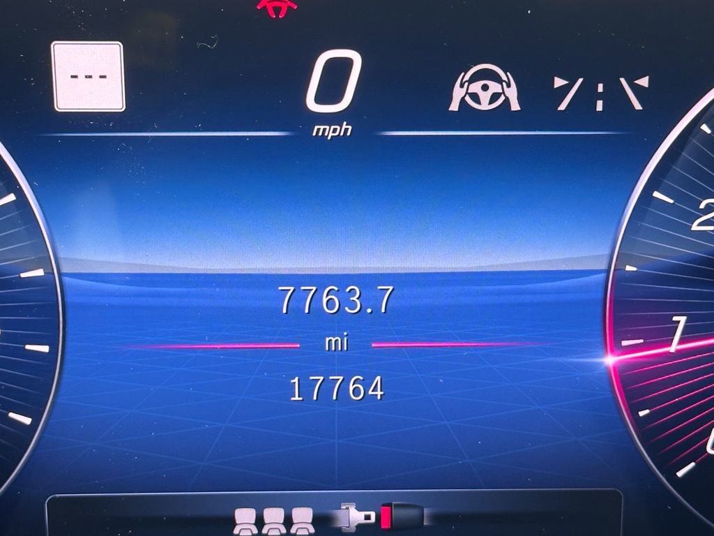 Certified 2024 Mercedes-Benz GLC 300 4MATIC image 4