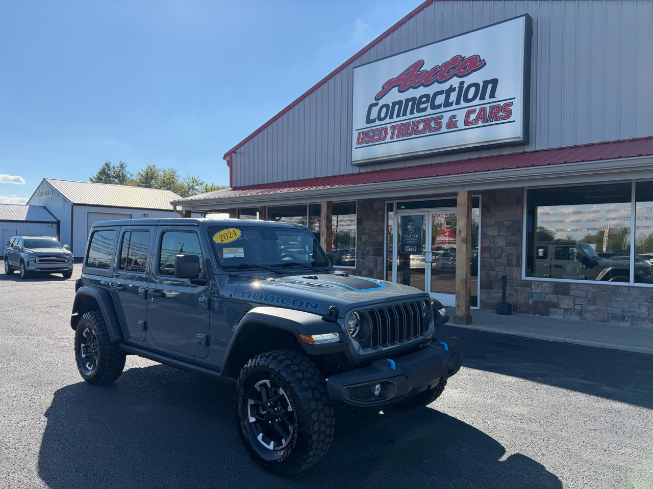 Used 2024 Jeep Wrangler Unlimited Rubicon 4xe image 2