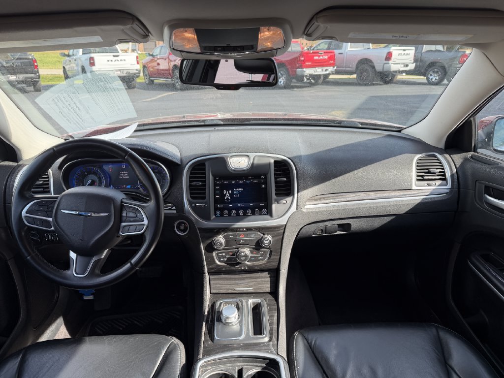 Used 2017 Chrysler 300 Limited AWD/4WD image 7