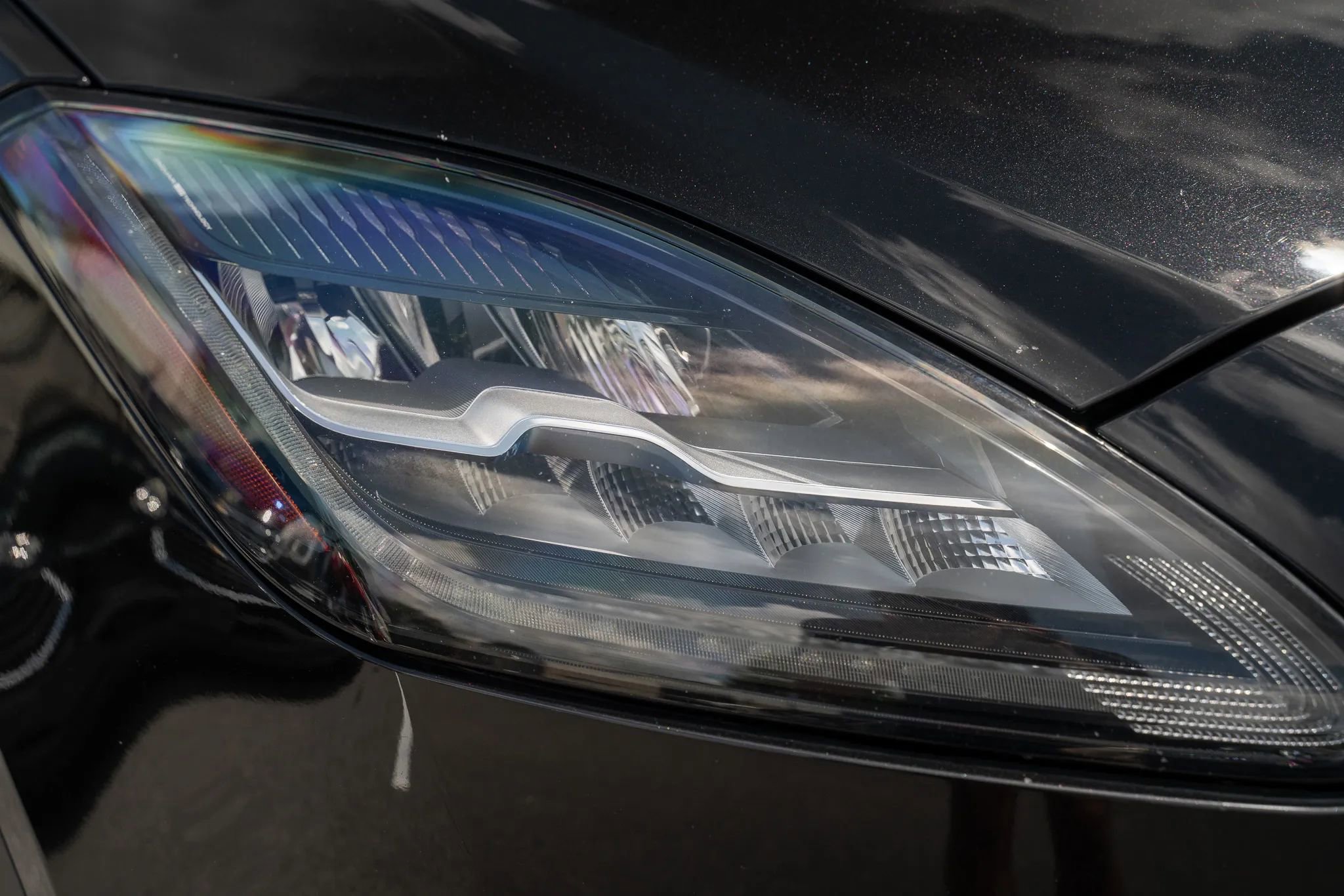 Used 2020 Jaguar E-PACE SE image 36