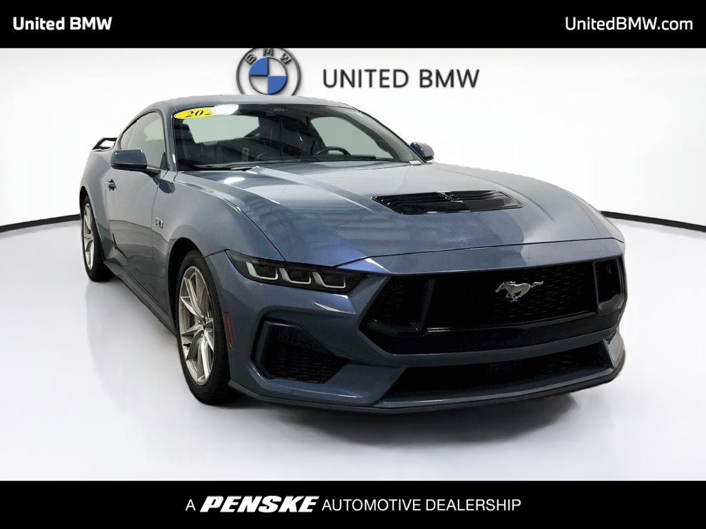 Used 2024 Ford Mustang GT Premium RWD image 3
