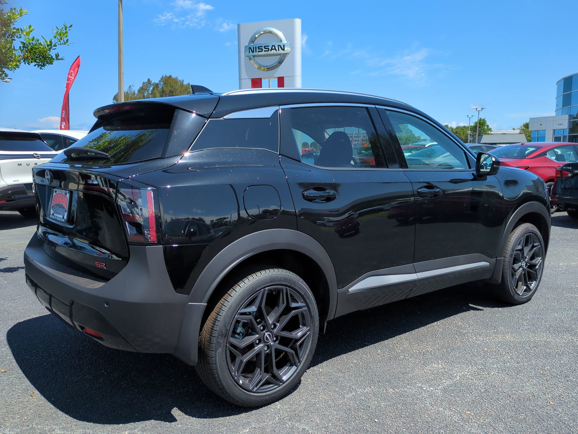 New 2026 Nissan Kicks SR FWD image 4