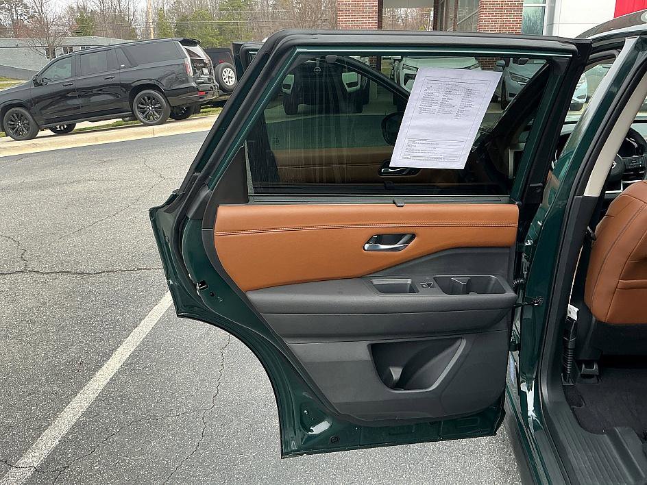 Certified 2025 Nissan Pathfinder Platinum w/ Cargo Package image 23