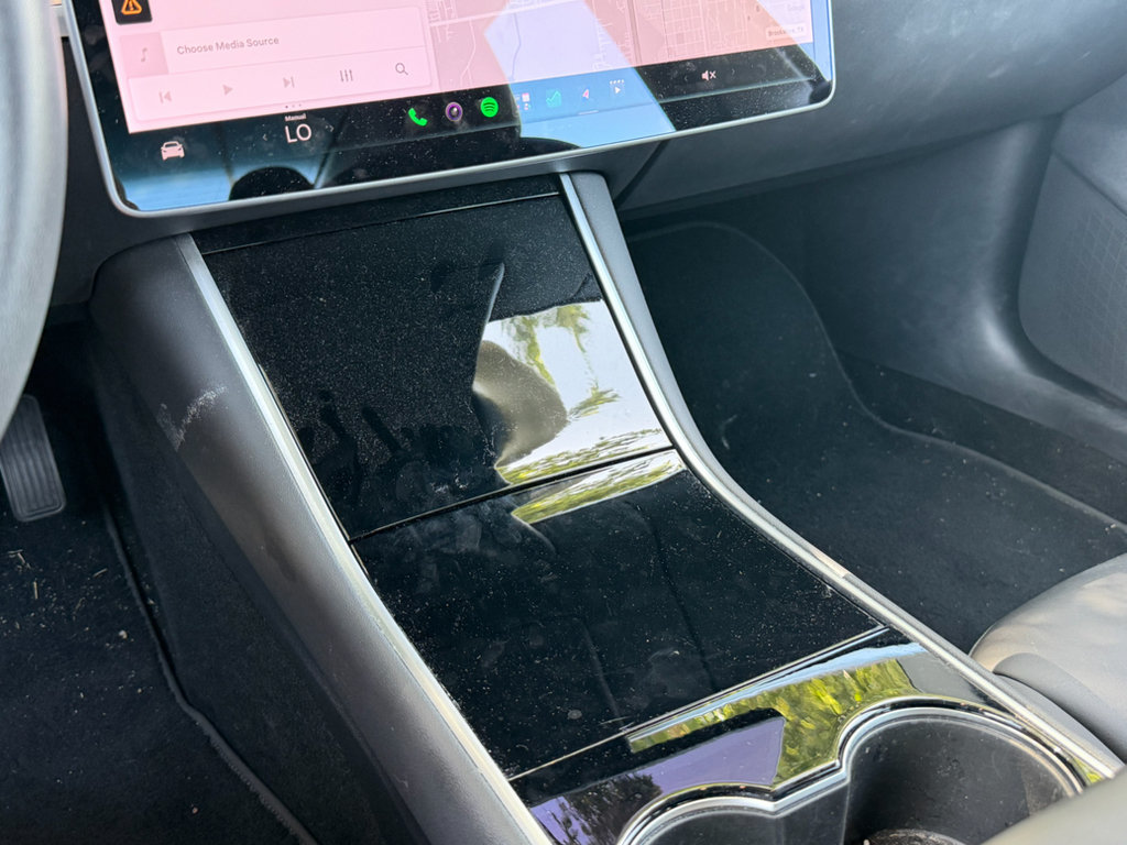 Used 2020 Tesla Model 3 Standard Range RWD image 21