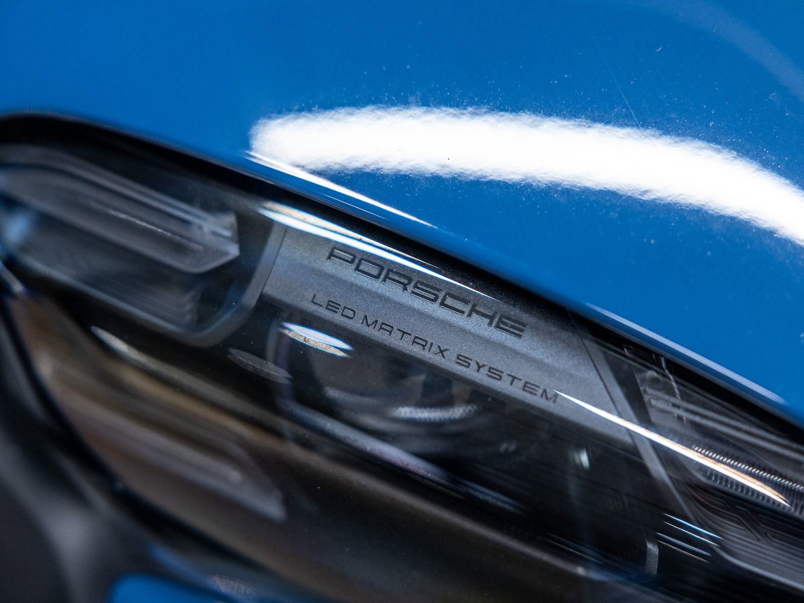 Certified 2023 Porsche Taycan Turbo AWD/4WD image 10