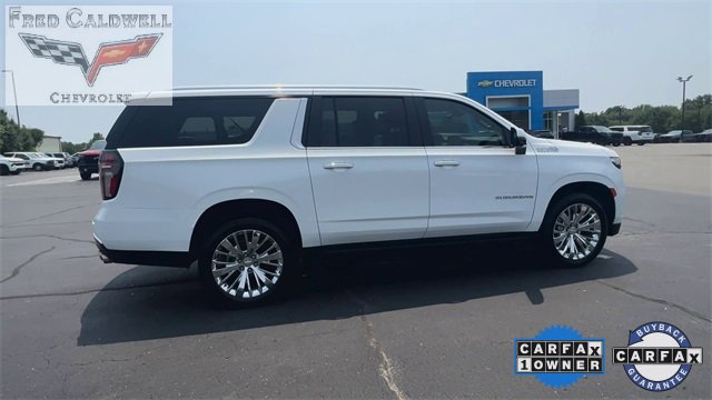 Used 2021 Chevrolet Suburban High Country w/ Premium Package image 9