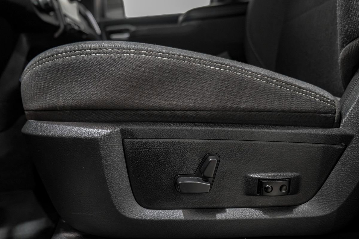 Used 2024 RAM 2500 Big Horn w/ Safety Group image 33