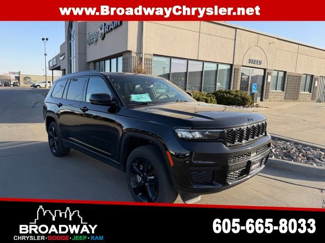Used 2023 Jeep Grand Cherokee L Laredo image 1