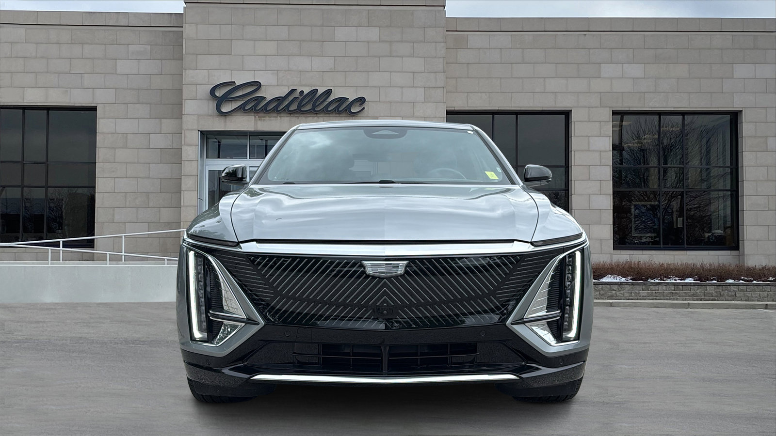 Certified 2025 Cadillac Lyriq Luxury w/ LPO, Floor Liner Package AWD/4WD image 7