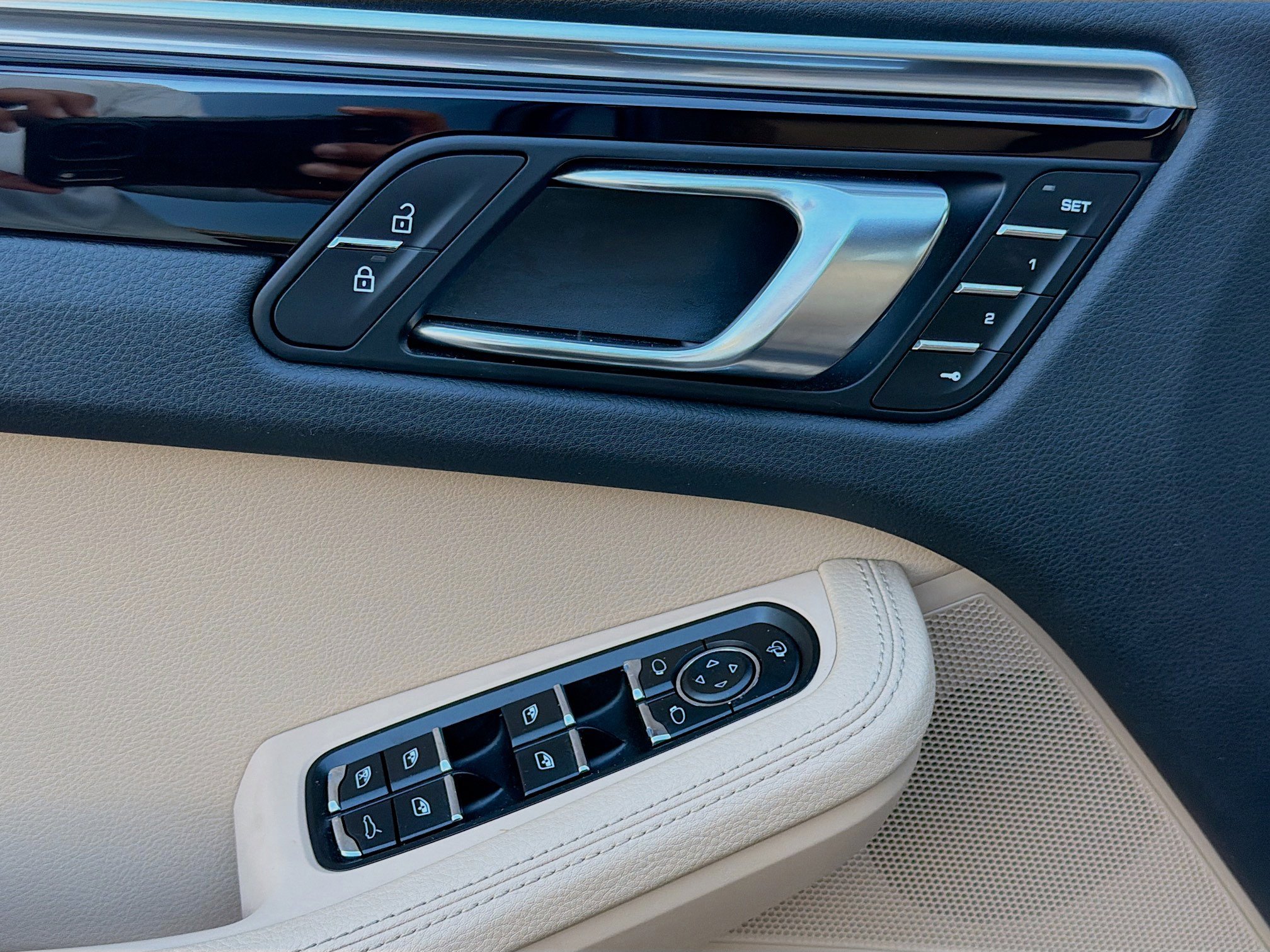 Used 2022 Porsche Macan image 23