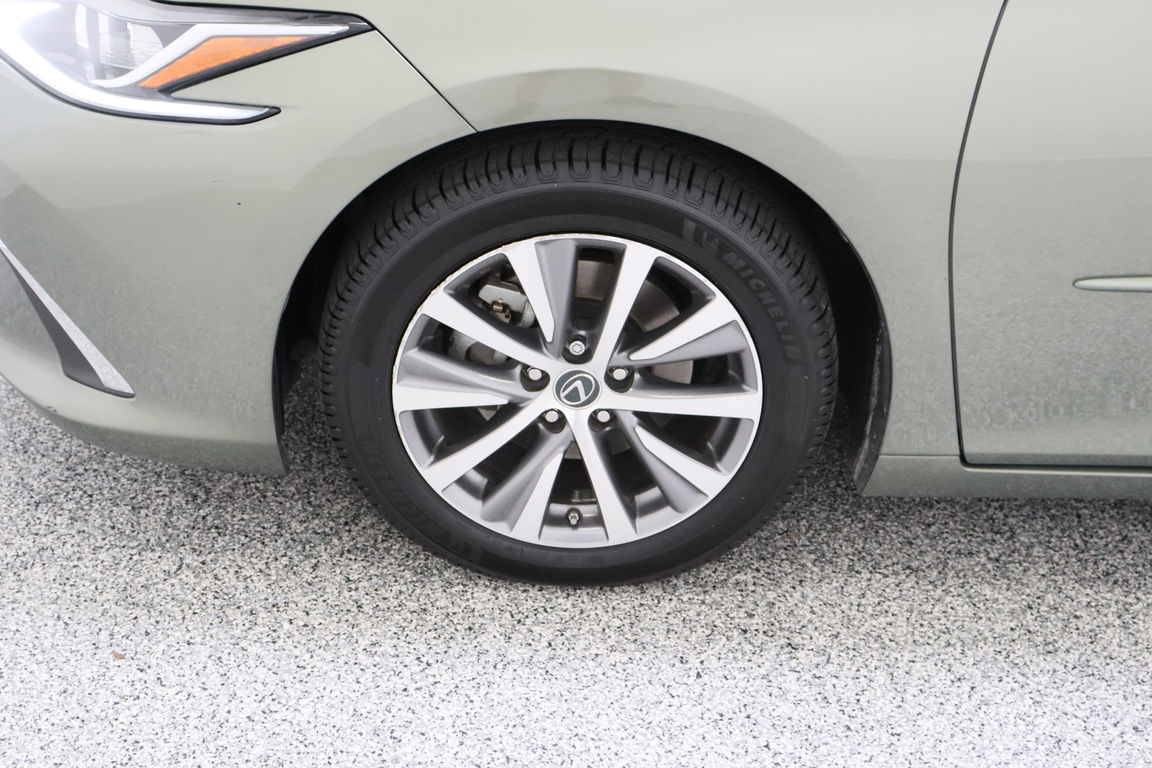 Used 2019 Lexus ES 350 w/ Premium Package FWD image 11