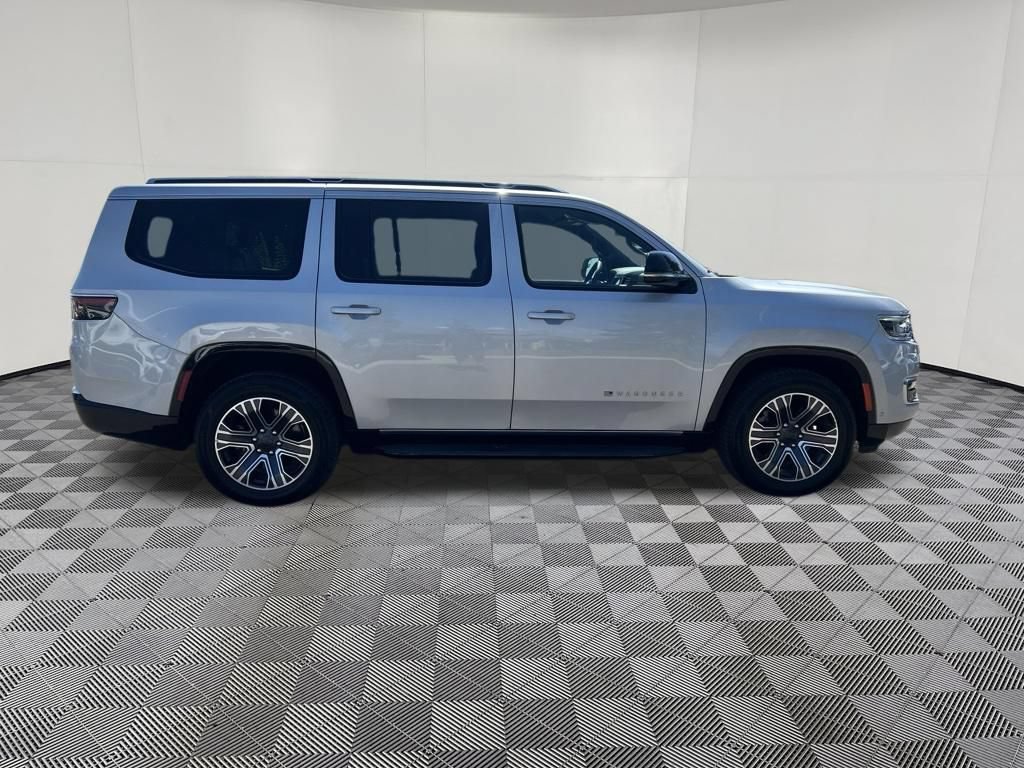 Used 2024 Jeep Wagoneer Series II w/ Flexible Seating Group AWD/4WD image 10