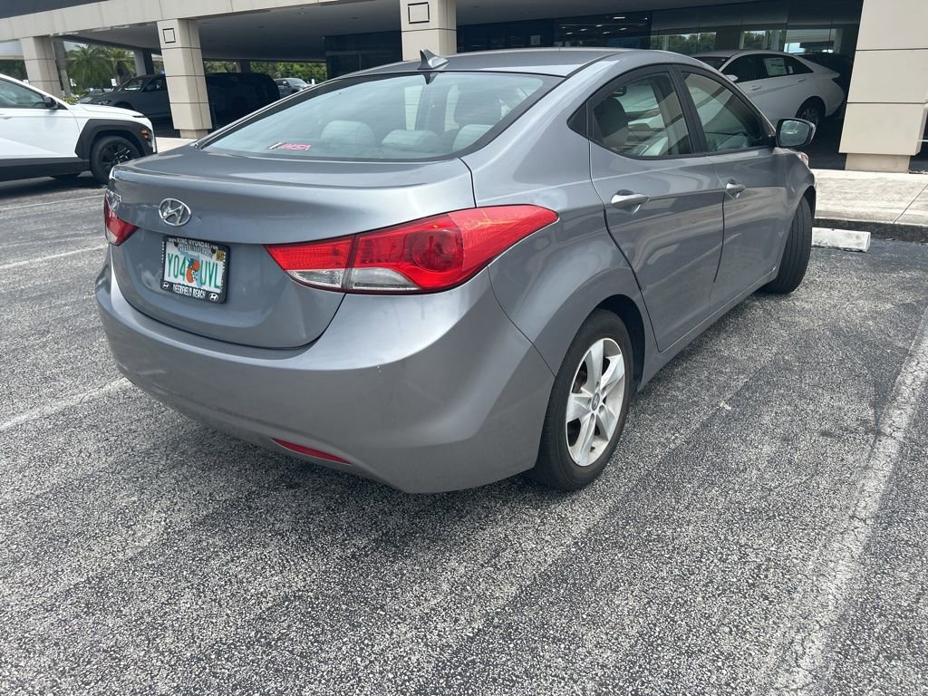 Used 2013 Hyundai Elantra GLS w/ Preferred Pkg FWD image 11