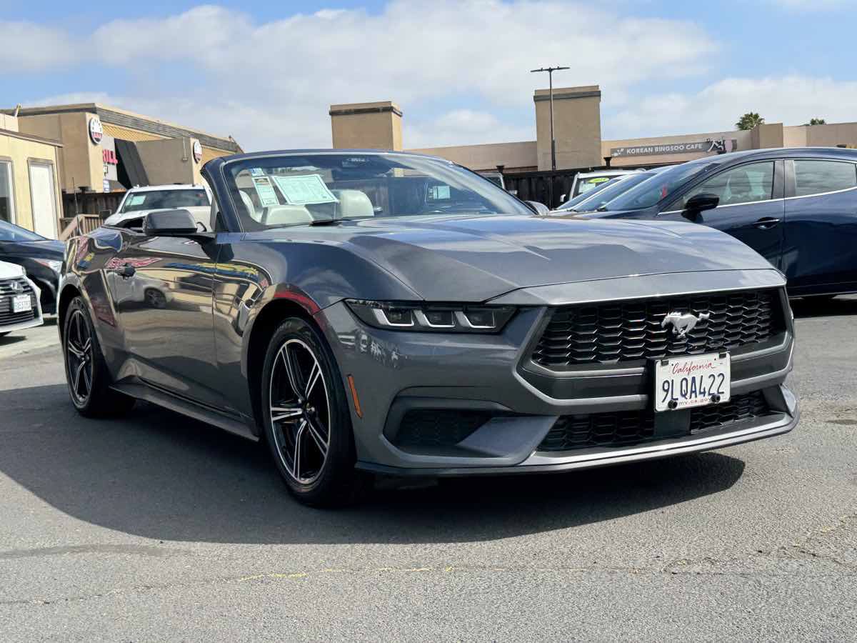 Used 2024 Ford Mustang Premium RWD image 4
