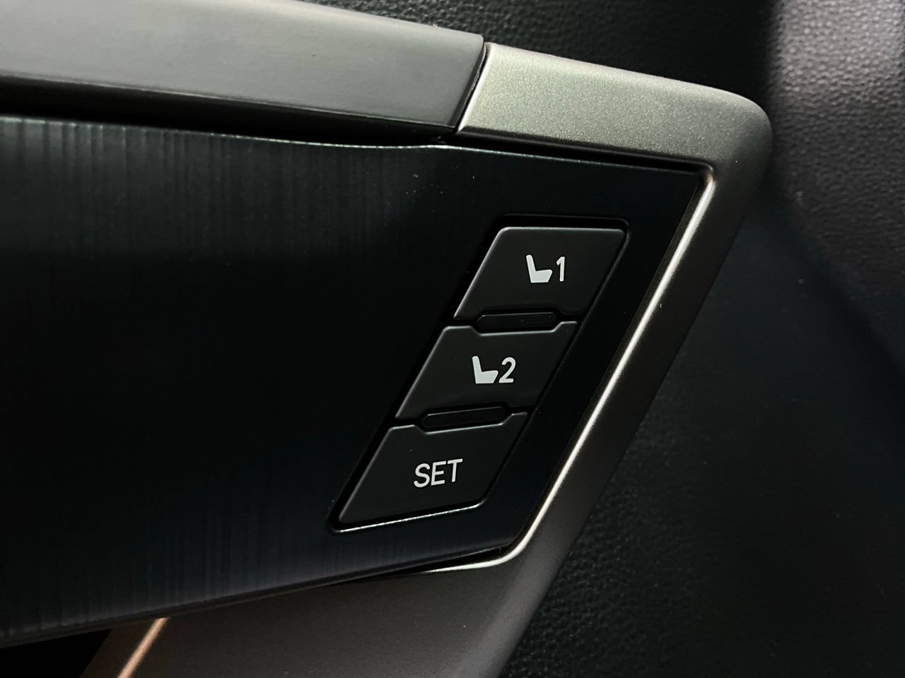 New 2026 Toyota Tundra Platinum AWD/4WD image 24