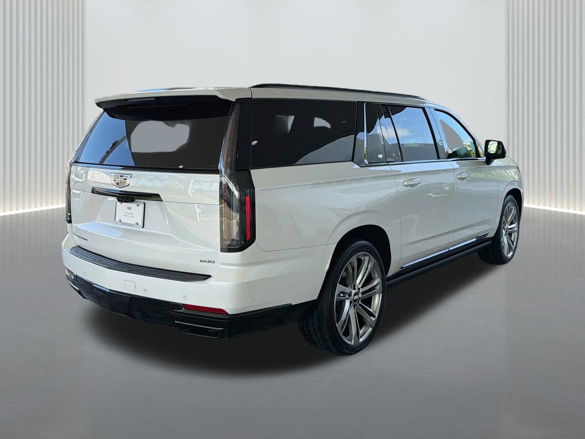 Used 2025 Cadillac Escalade ESV Sport Platinum AWD/4WD image 5