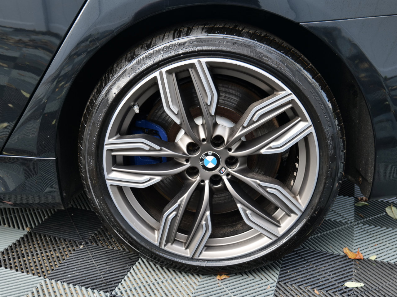 Used 2018 BMW M760i xDrive image 86
