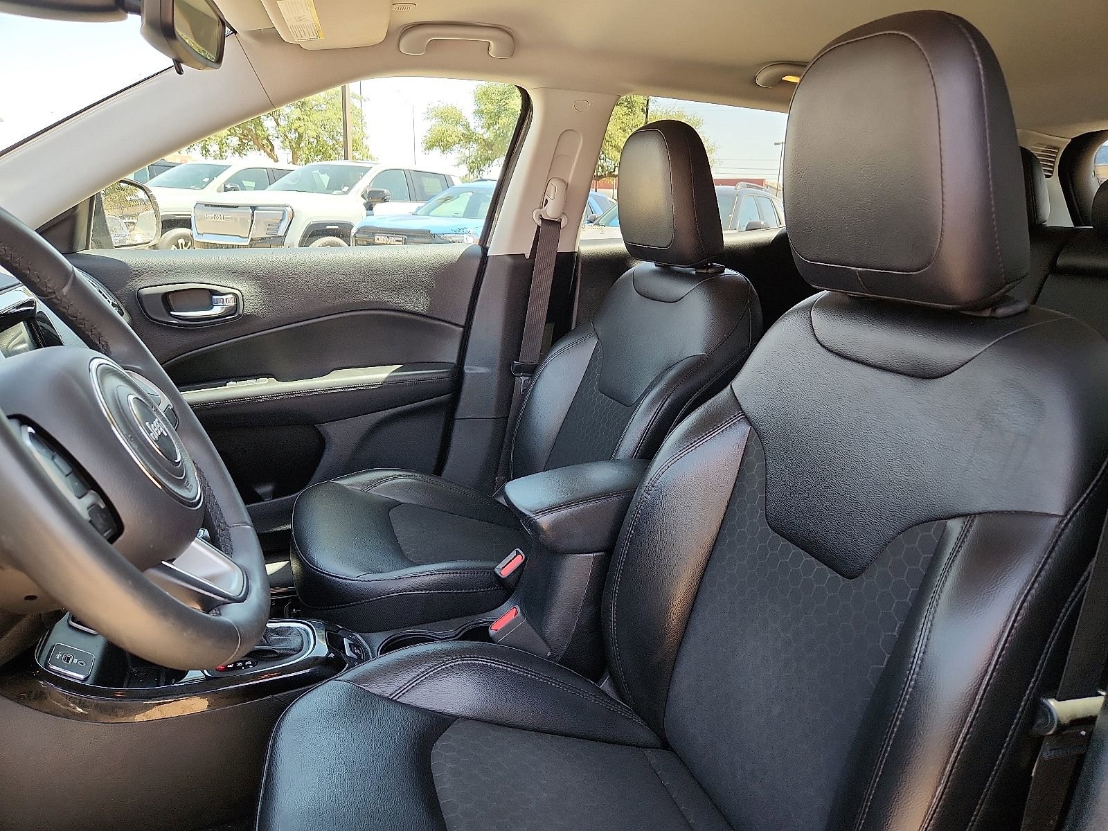 Used 2021 Jeep Compass Latitude FWD image 12