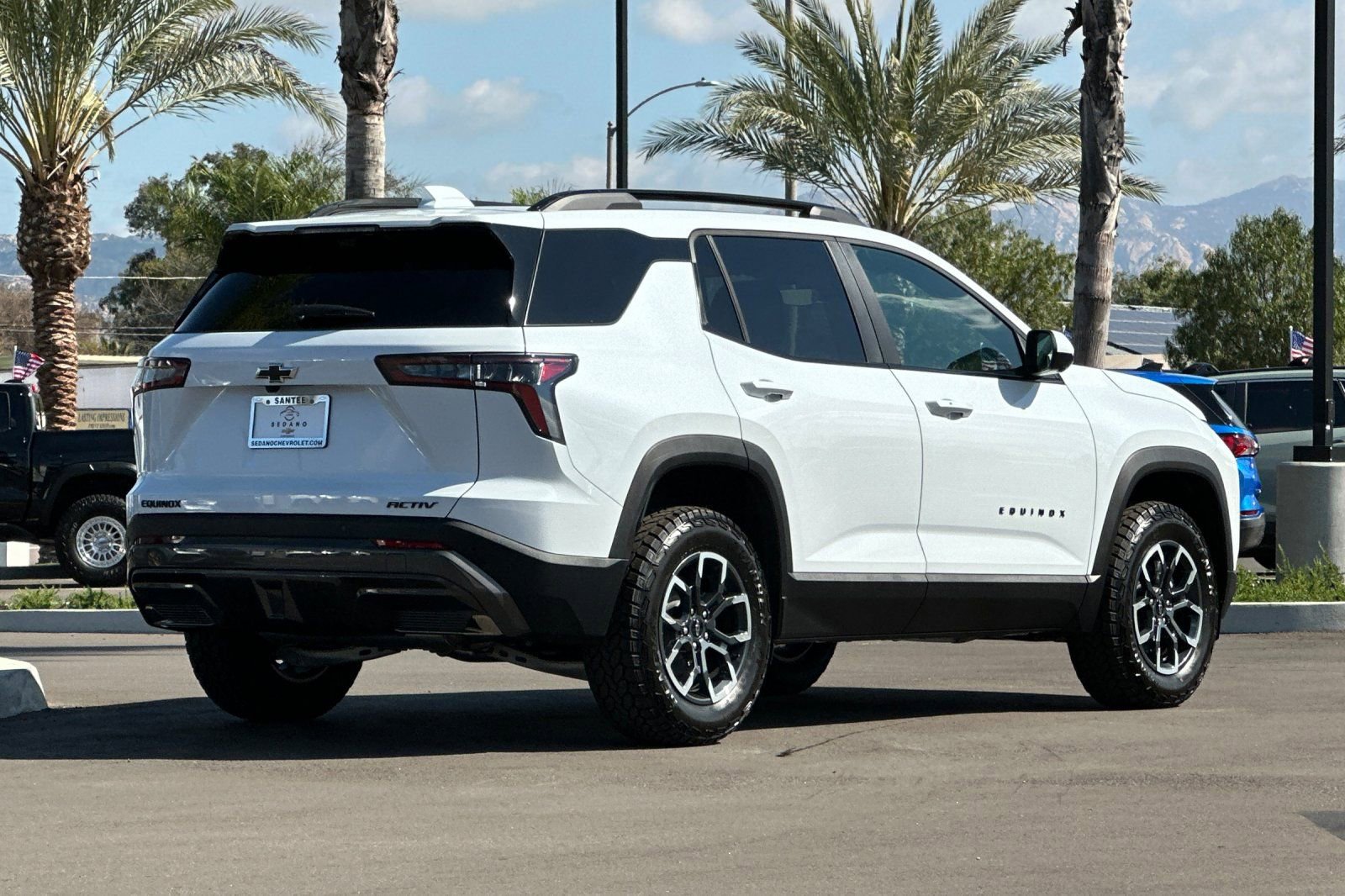 New 2026 Chevrolet Equinox ACTIV w/ Safety and Technology Package image 4