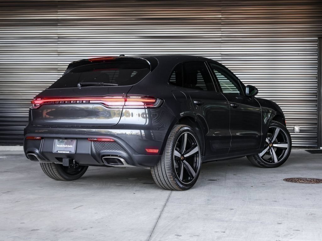 Certified 2026 Porsche Macan AWD/4WD image 7