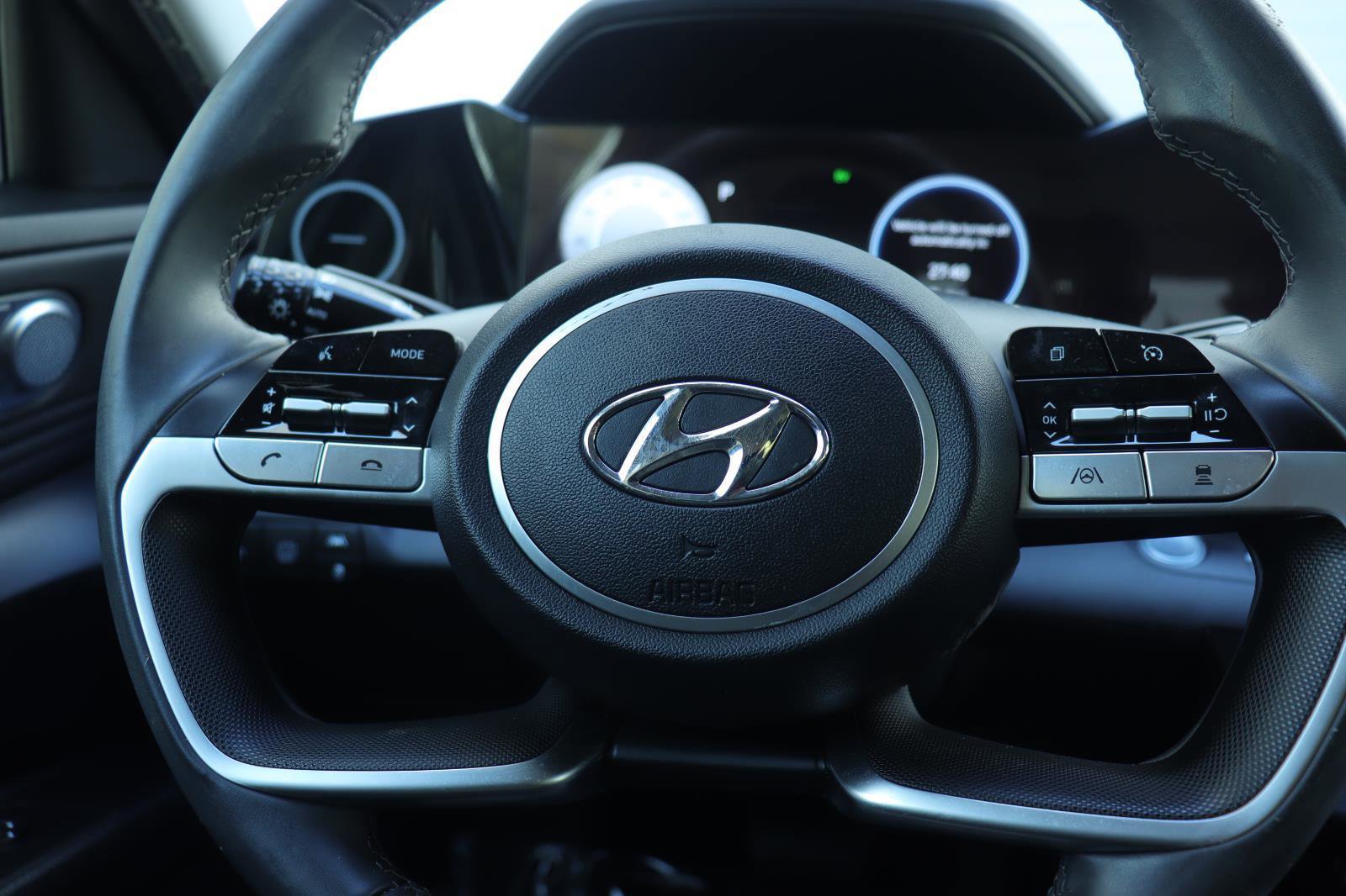 Used 2023 Hyundai Elantra Limited w/ Cargo Package image 25