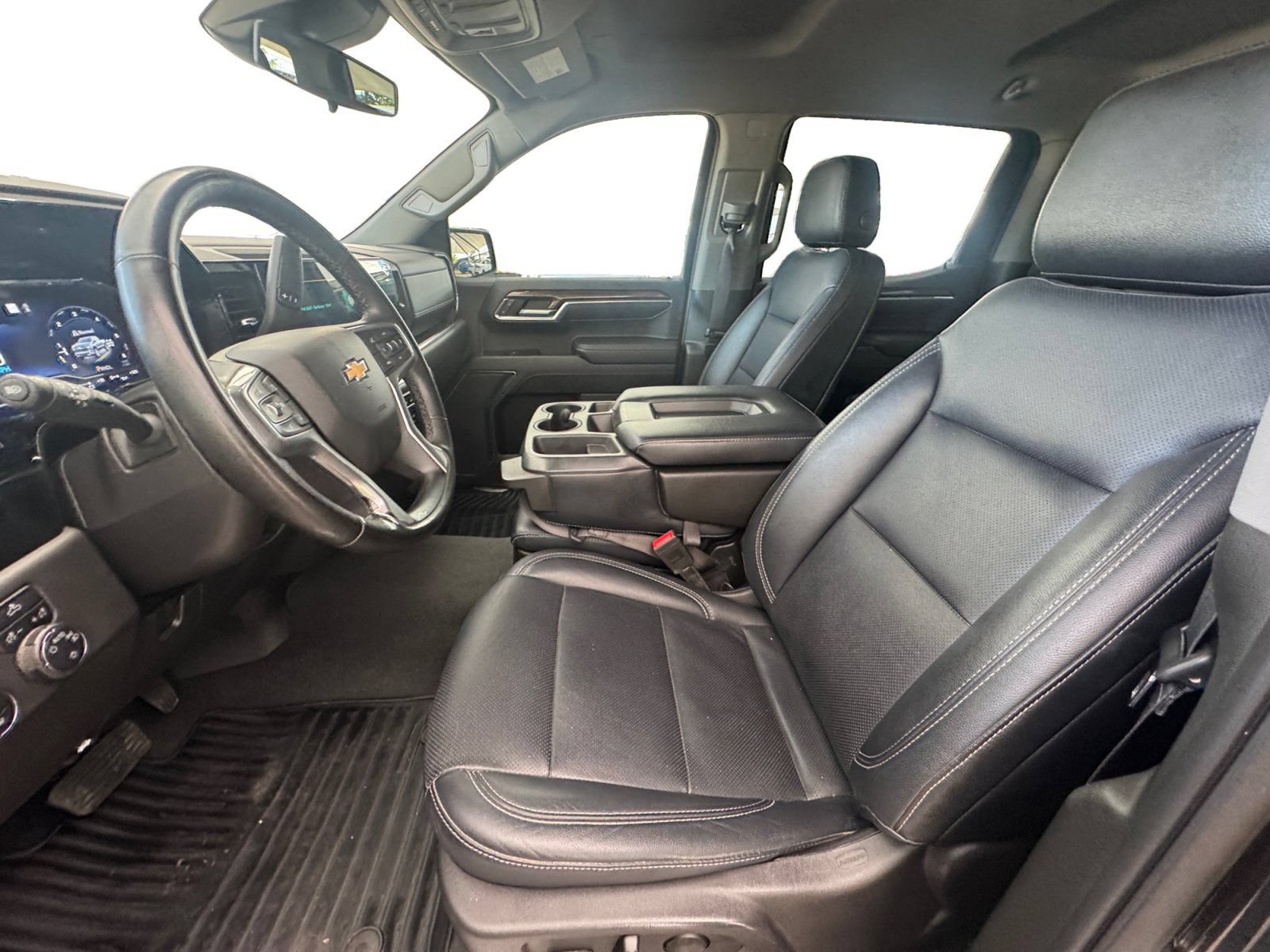 Certified 2023 Chevrolet Silverado 1500 LT AWD/4WD image 10