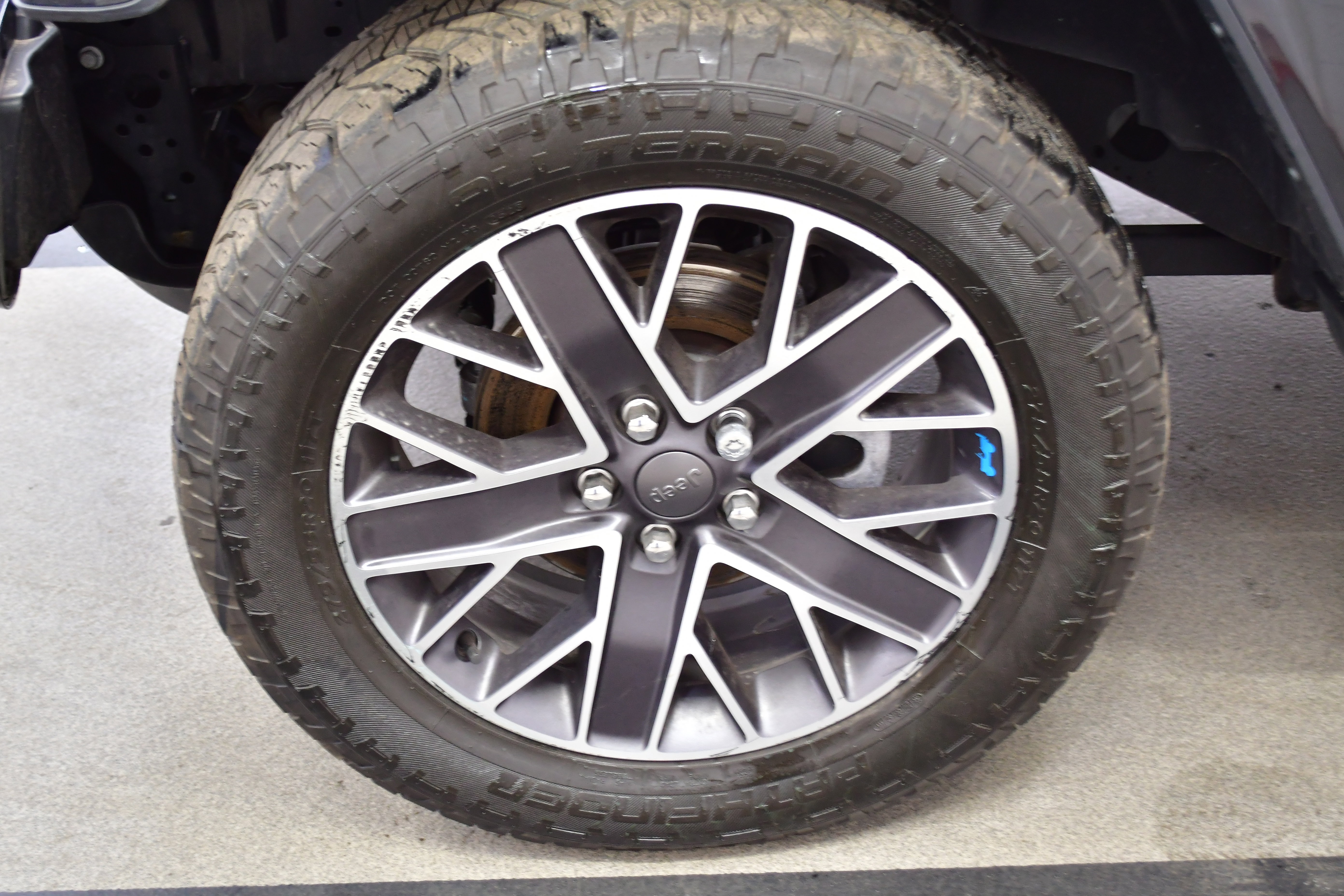 Used 2022 Jeep Wrangler Unlimited Sahara image 34