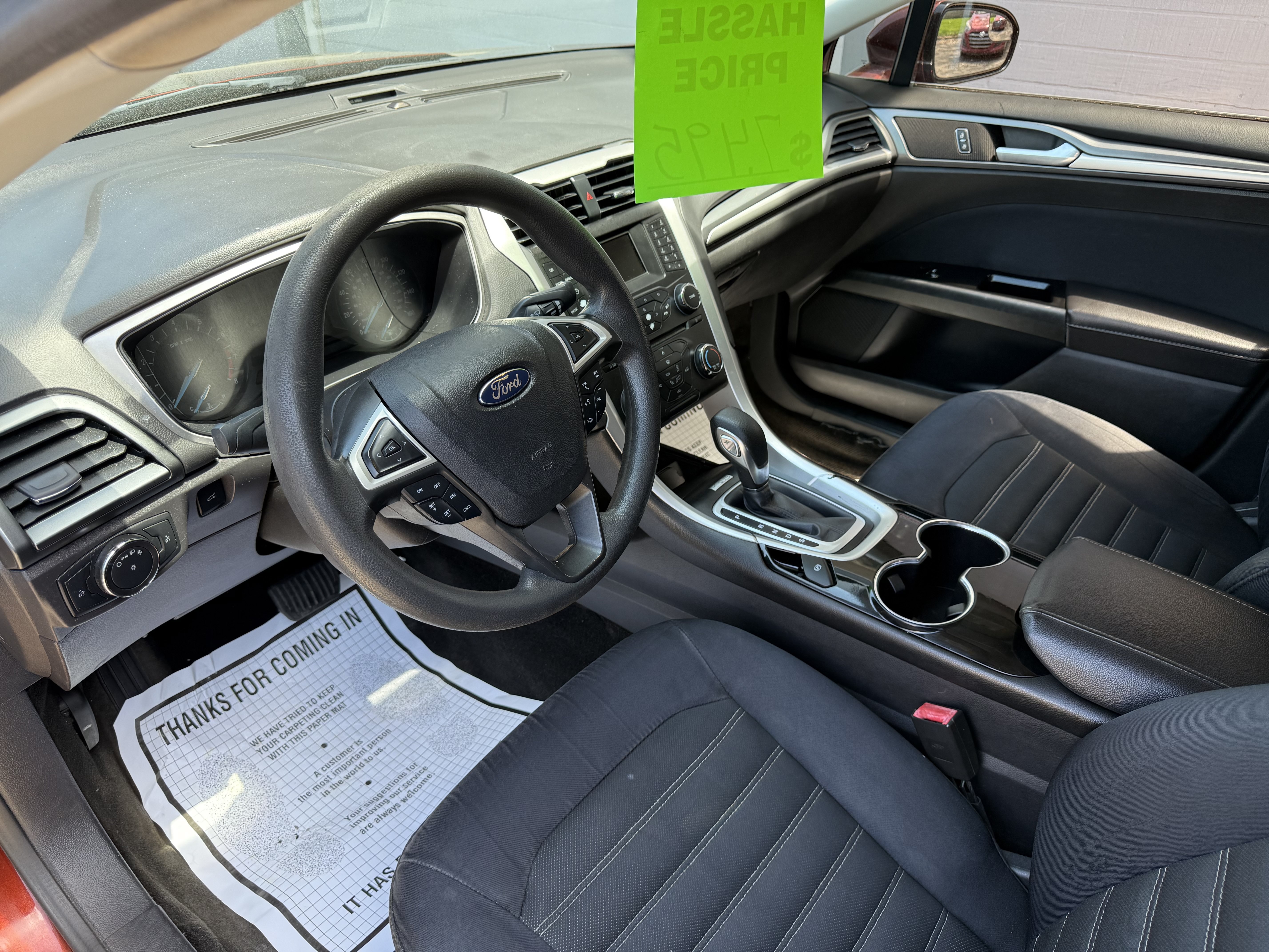 Used 2015 Ford Fusion SE FWD image 15