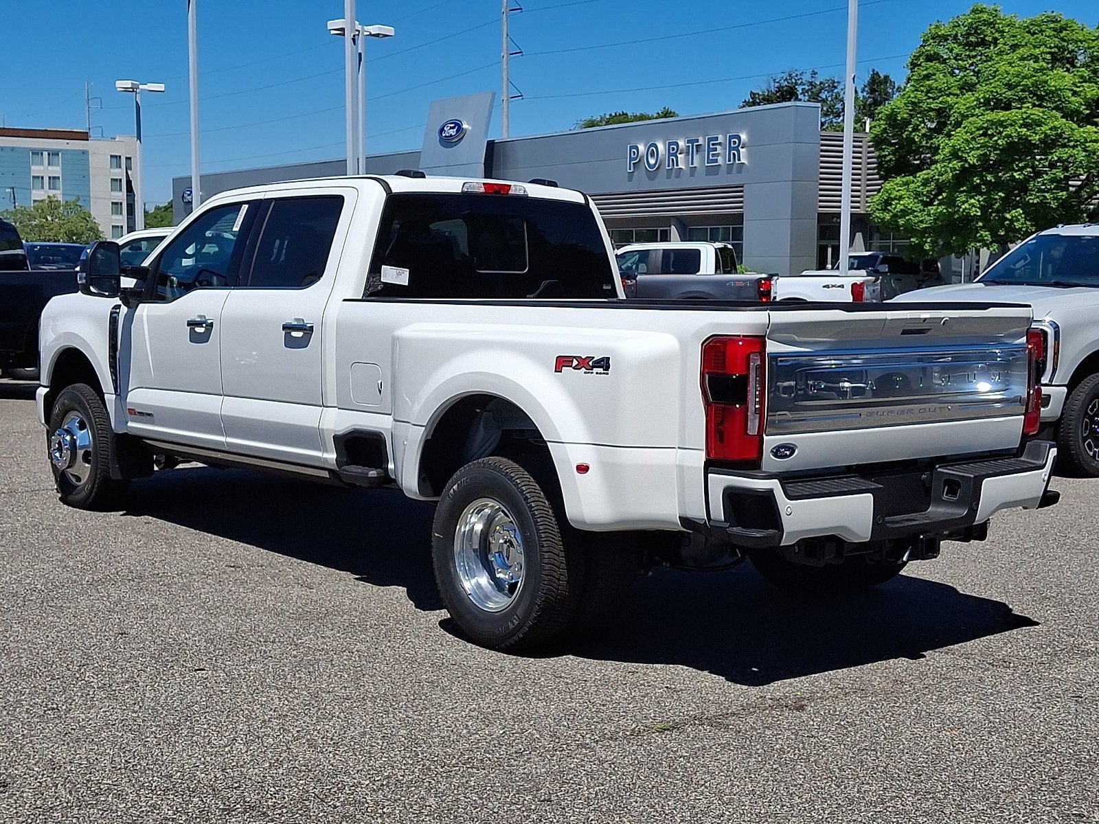 New 2026 Ford F350 Platinum w/ Platinum Plus Package AWD/4WD image 4