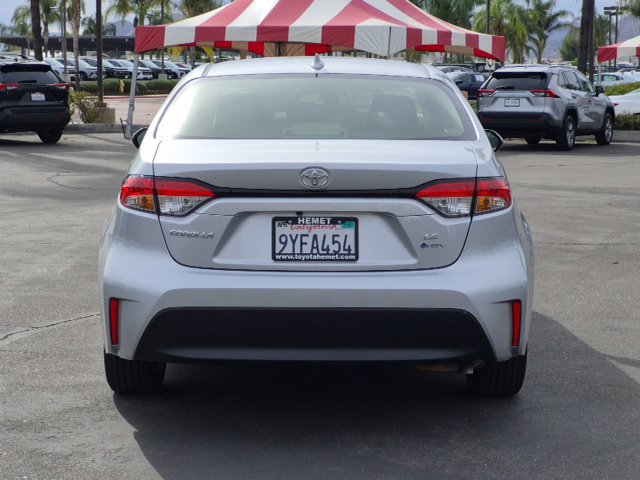 Used 2026 Toyota Corolla LE w/ LE Premium Package FWD image 7