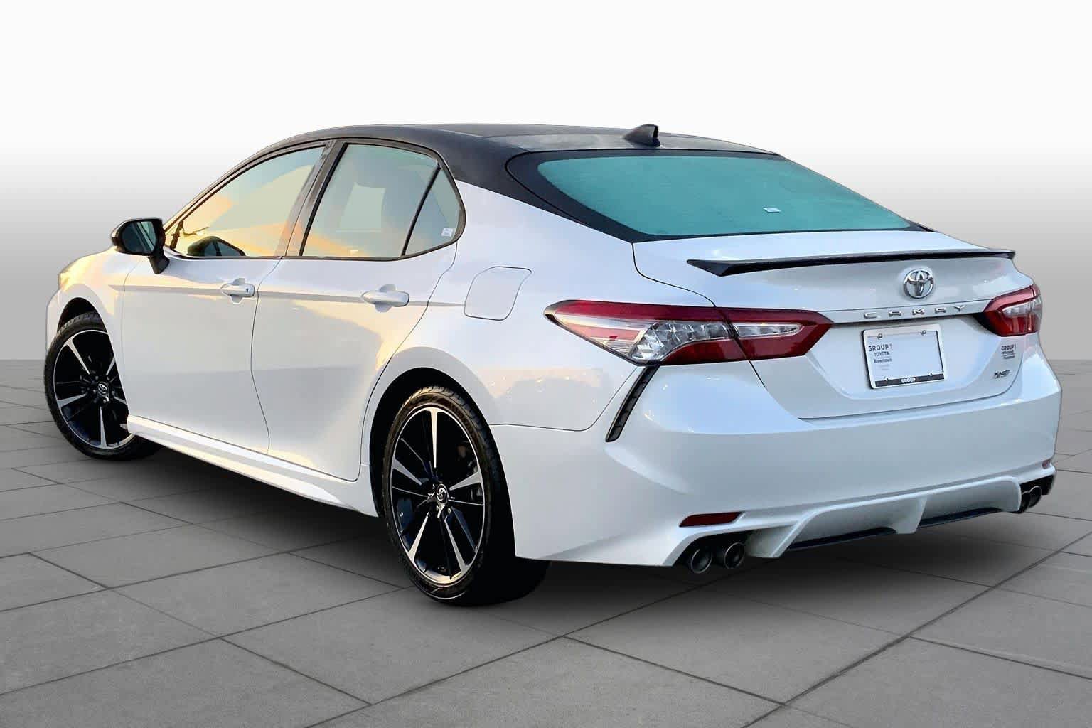 Used 2019 Toyota Camry XSE FWD image 12