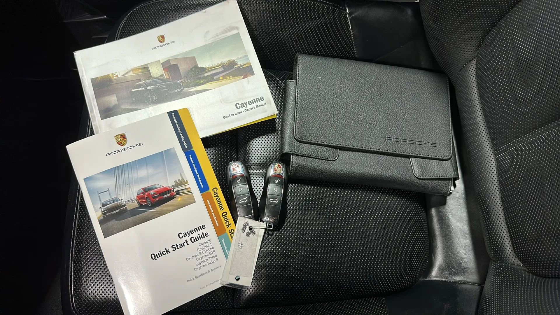 Used 2018 Porsche Cayenne Platinum Edition image 31