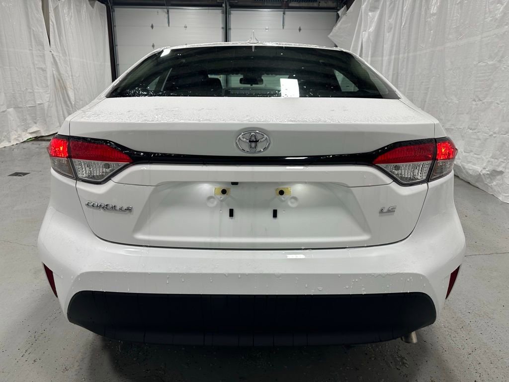 Used 2025 Toyota Corolla LE image 6