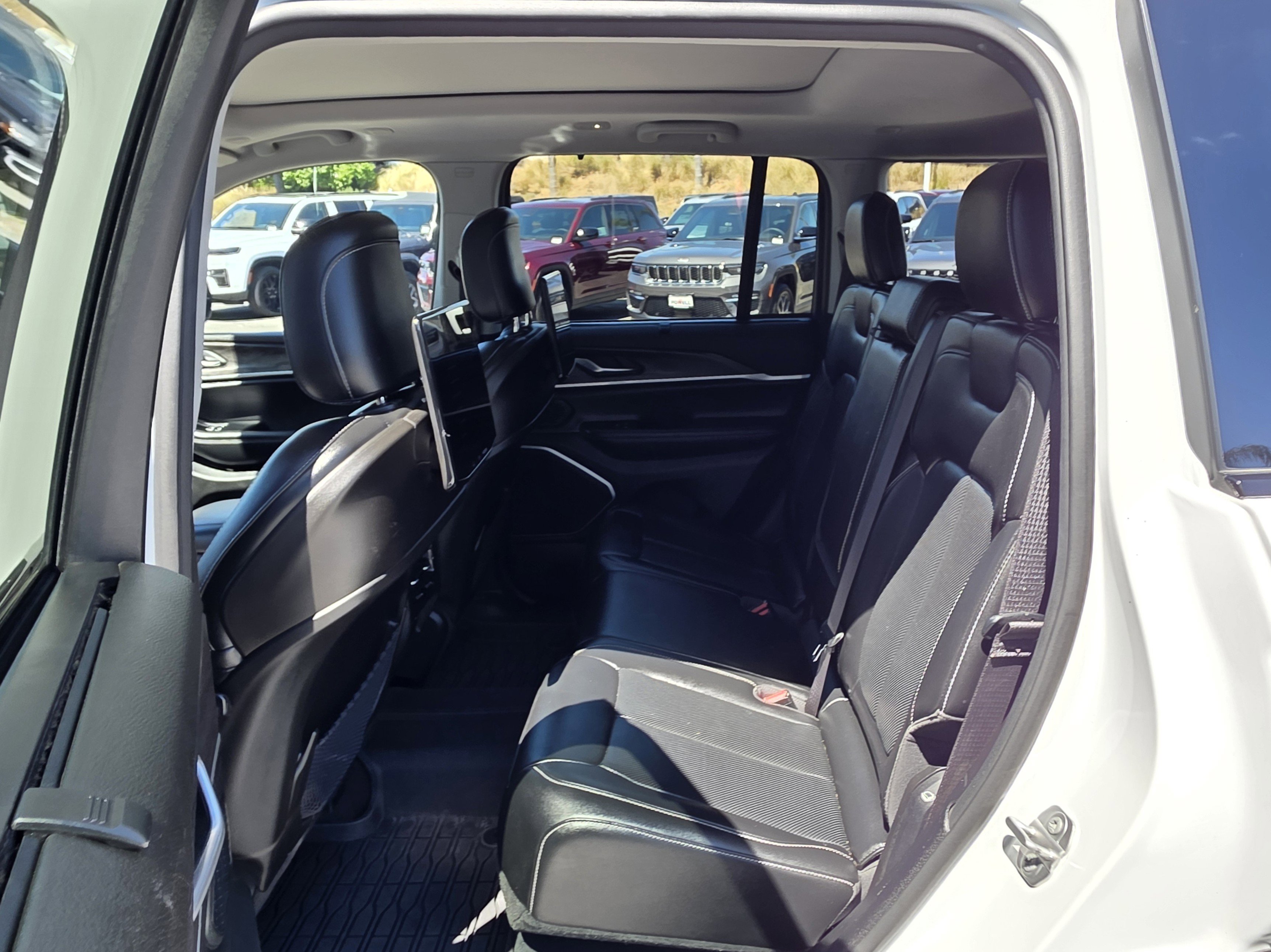 Certified 2023 Jeep Grand Cherokee 4WD 4xe w/ Luxury Tech Group II image 15